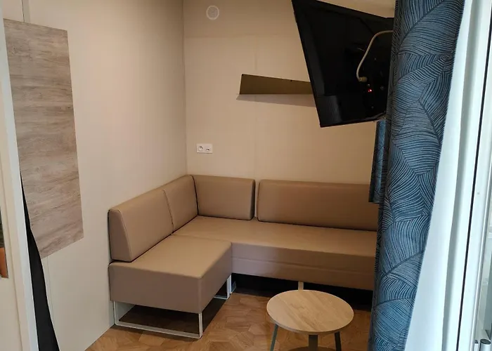 Mobil Neuf 6-8 Places En 4etoiles Cyprien Campingplads *