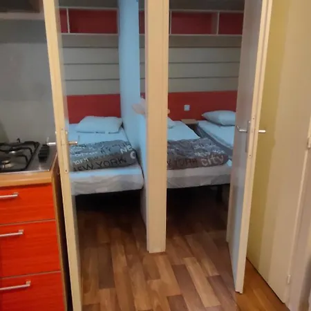 Mobil 6-8 Places En 4etoiles Cyprien Campsite Saint-Cyprien (Pyrenees-Orientales)